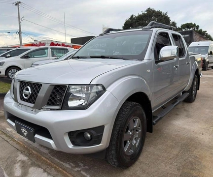 Nissan Frontier 2012 Prata — foto 1 de 3