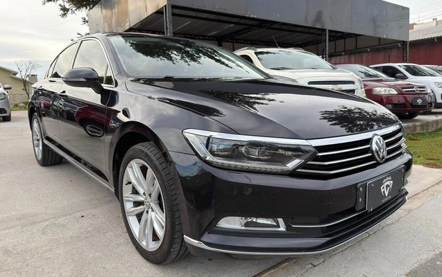 imagem-https://www.socarrao.com.br/sc-vehicle-images-prod/3297619/1789656625861-7972822_2_B_5d2fcb2afa.jpeg