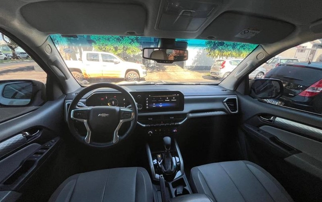 imagem-https://www.socarrao.com.br/sc-vehicle-images-prod/3297749/1787834440639-8390031_11_B_797e20eb23.jpeg