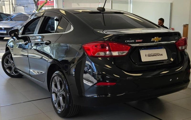 imagem-https://www.socarrao.com.br/sc-vehicle-images-prod/3298124/1788543236890-8390234_7_B_f27104f18e.jpeg
