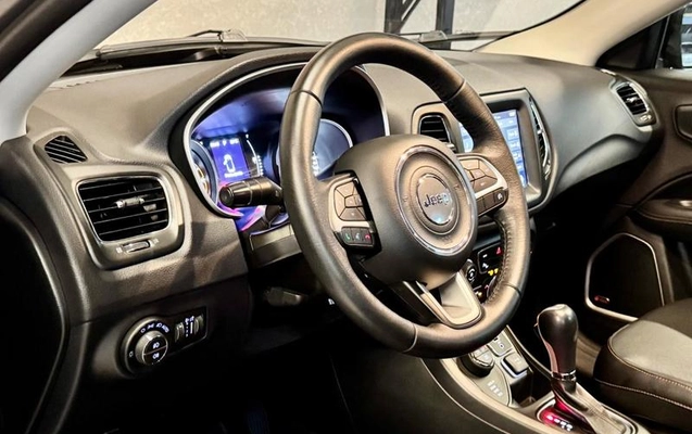 imagem-https://www.socarrao.com.br/sc-vehicle-images-prod/3298136/1789499674942-8345064_14_B_100ab8c7e7.jpeg