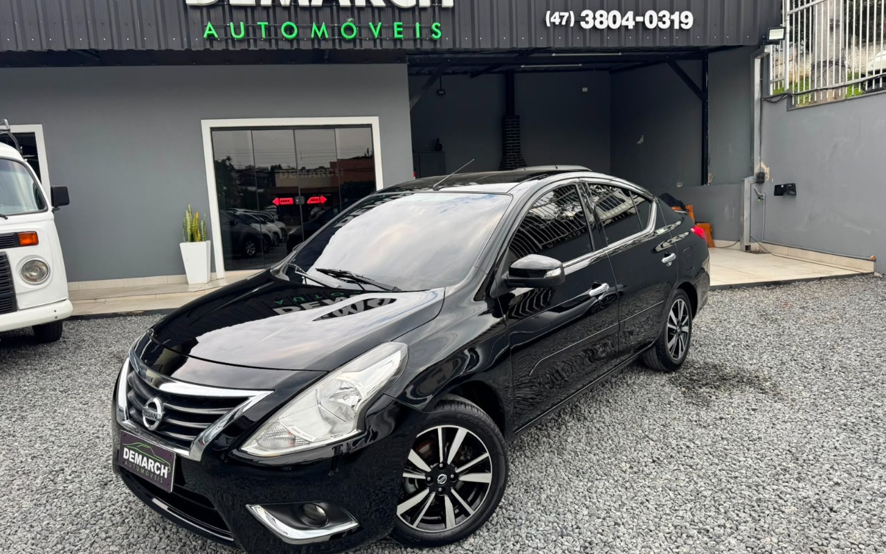 Nissan VERSA 2019 Preto — foto 1 de 3