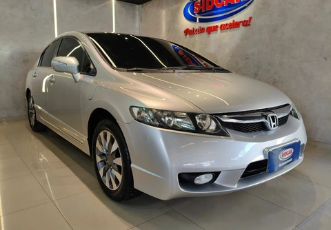 Honda Civic 2011 Prata — foto 1 de 3