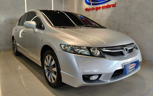 imagem-https://www.socarrao.com.br/sc-vehicle-images-prod/3298188/1787061914968-003_3ce3fa6684a816f6dd7548c5663df0df.jpeg