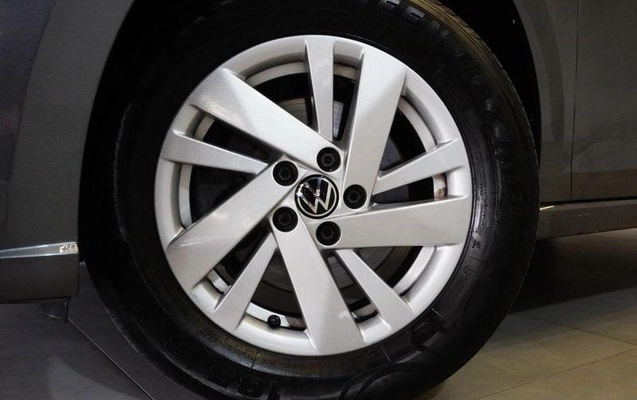 imagem-https://www.socarrao.com.br/sc-vehicle-images-prod/3298227/1789415513799-8390452_17_B_6cd240507c.jpeg