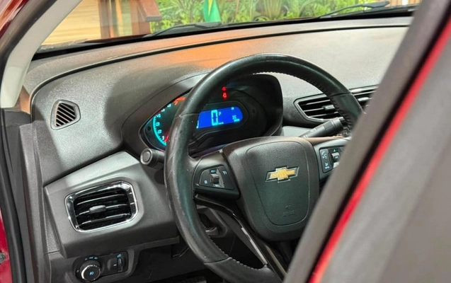 imagem-https://www.socarrao.com.br/sc-vehicle-images-prod/3298369/1787062866389-vehicle_image_1787062650_2f0749ecb9cc5e2f00957d2e36e3b8ad.jpeg