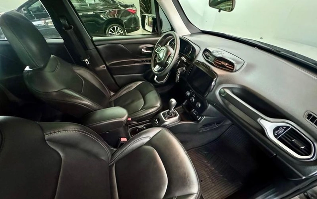 imagem-https://www.socarrao.com.br/sc-vehicle-images-prod/3298405/1787063363170-8346418_13_B_ea3b794719.jpeg