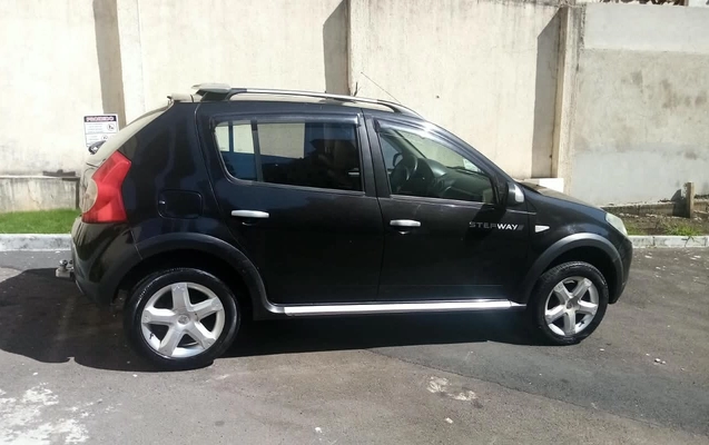 imagem-https://www.socarrao.com.br/sc-vehicle-images-prod/3298505/1787066142177-c2FuZGVybyBsYXRlcmFsIDAxLmpwZw.jpg