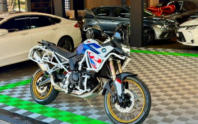 imagem-https://www.socarrao.com.br/sc-vehicle-images-prod/3298521/1788278966749-8386956_3_B_c5438d147b.jpeg