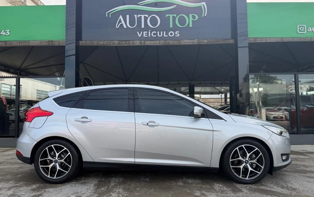 imagem-https://www.socarrao.com.br/sc-vehicle-images-prod/3298568/1788268873247-gb-41a426d.jpg