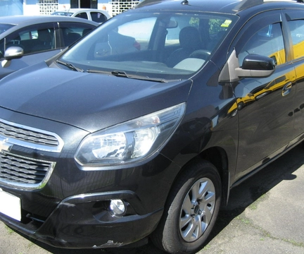 Chevrolet Spin 2016 Preto — foto 1 de 3