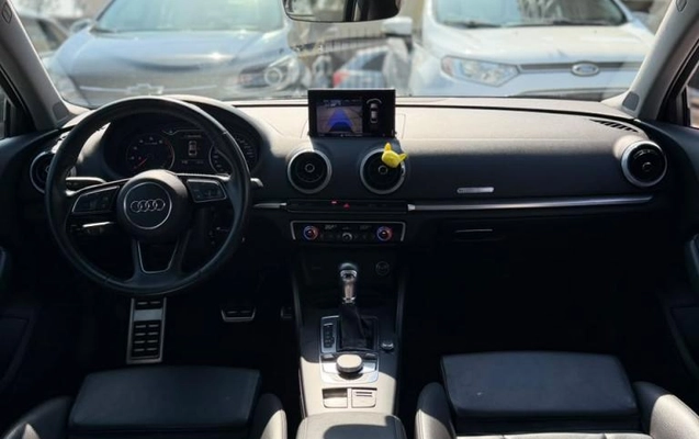 imagem-https://www.socarrao.com.br/sc-vehicle-images-prod/3300804/1787071527403-69436a848b68f3083.jpeg