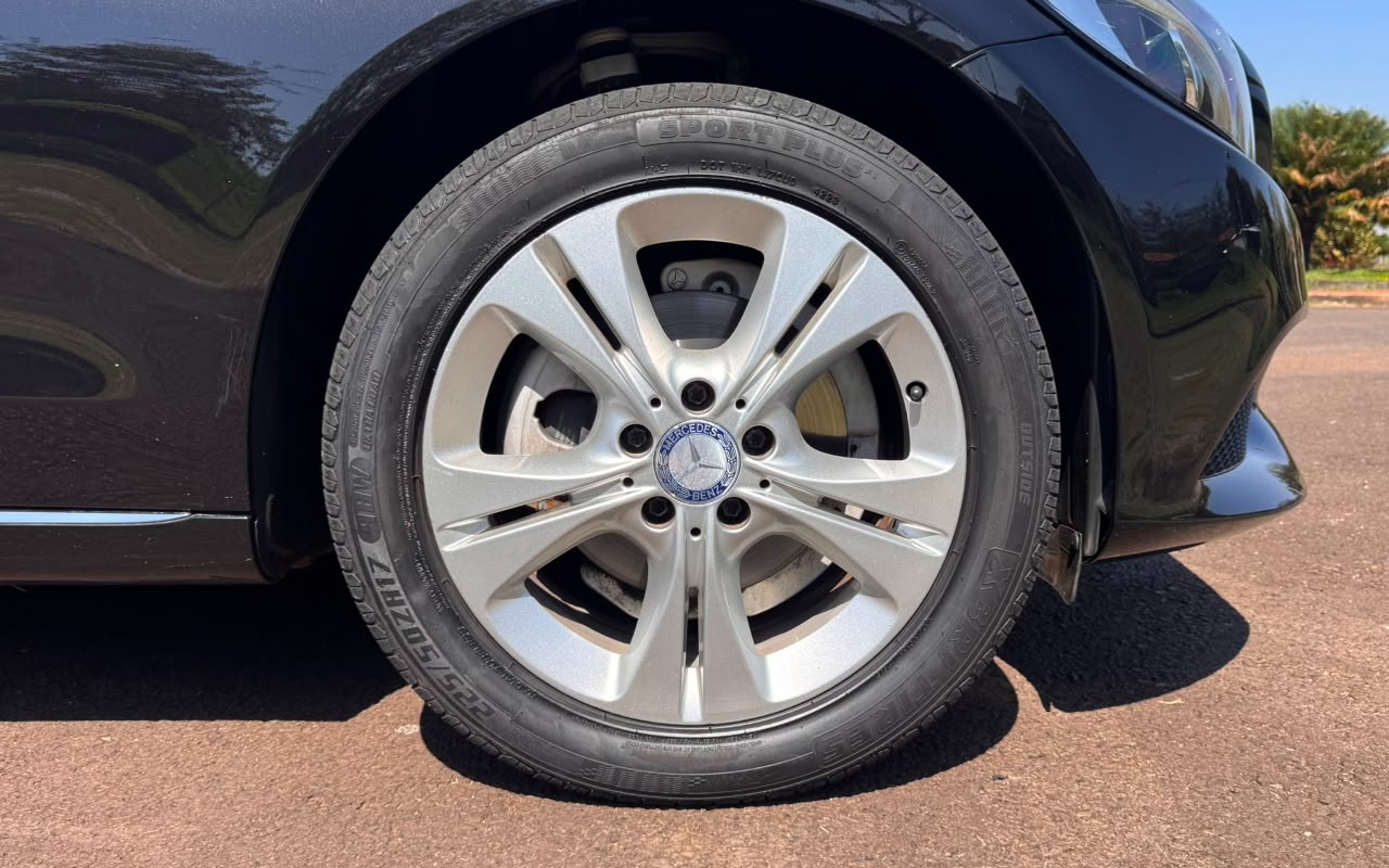 imagem-https://www.socarrao.com.br/sc-vehicle-images-prod/3300836/1787071566936-V2hhdHNBcHAgSW1hZ2UgMjAyNi0wOC0xOCBhdCAxMi4wOC4wMSAoMSkuanBlZw.jpeg