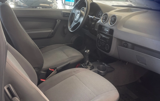 imagem-https://www.socarrao.com.br/sc-vehicle-images-prod/3301191/1787072161572-3_041830.jpg