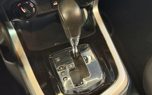 imagem-https://www.socarrao.com.br/sc-vehicle-images-prod/3301487/1788449824577-8391456_14_B_733f7d9d29.jpeg