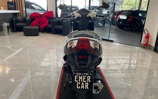 imagem-https://www.socarrao.com.br/sc-vehicle-images-prod/3301619/1787663272923-8336232_7_B_7aeac91236.jpeg
