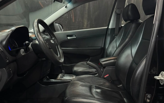 imagem-https://www.socarrao.com.br/sc-vehicle-images-prod/3301775/1787073159750-SHl1bmRhaSBJMzAgQ29tcGxldG8gQXV0b23DoXRpY28gVGV0byBTb2xhciBCYW5jb3MgZW0gQ291cm8gVGV0byBTb2xhciAyMDEyIFN0ZWluYmFjaCBNdWx0aW1hcmNhcyBlbSBTYW50byBBbWFybyBkYSBJbXBlcmF0cml6IFNDIDExLmpwZWc.jpeg
