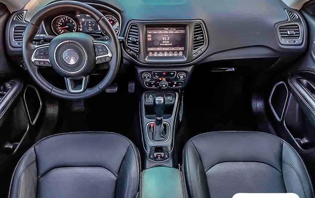 imagem-https://www.socarrao.com.br/sc-vehicle-images-prod/3301933/1790163420953-db55cb9d-18d2-4043-b120-d26feee2fa06.jpg