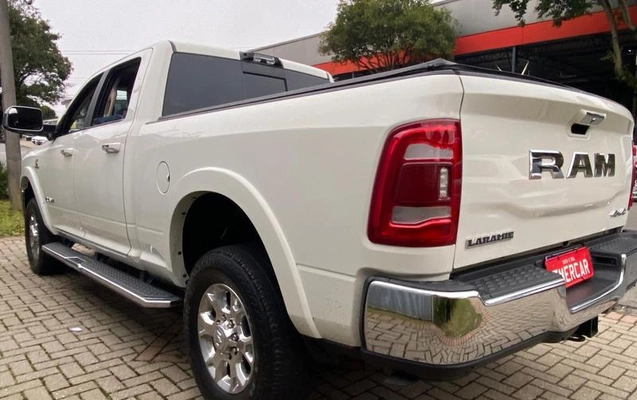 imagem-https://www.socarrao.com.br/sc-vehicle-images-prod/3302133/1787579451489-8382462_11_B_705acc7e60.jpeg