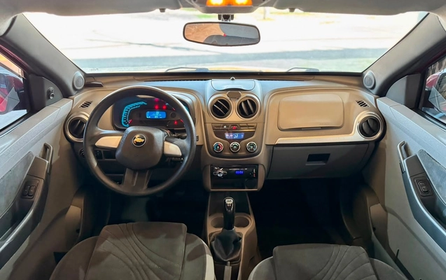 imagem-https://www.socarrao.com.br/sc-vehicle-images-prod/3302527/1787078232402-28d6371f84ec400d9ed25a2081a6d554_1787074366953.jpg