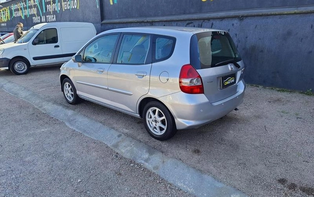 imagem-https://www.socarrao.com.br/sc-vehicle-images-prod/3302873/1788204850522-8391845_6_B_2abd3e74a7.jpeg