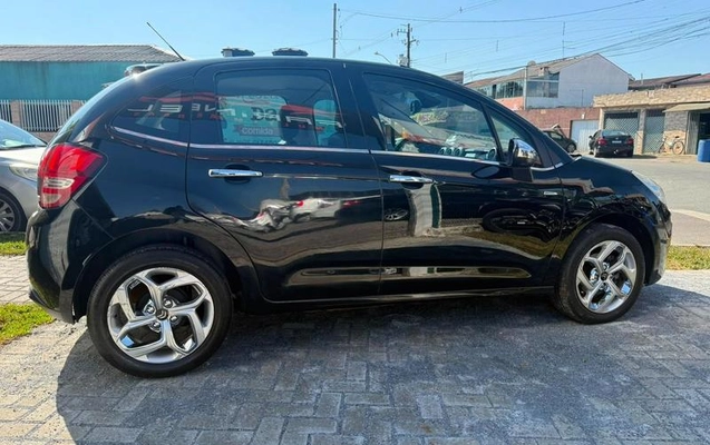 imagem-https://www.socarrao.com.br/sc-vehicle-images-prod/3303056/1788360780687-8391860_1_B_0908099f4c.jpeg