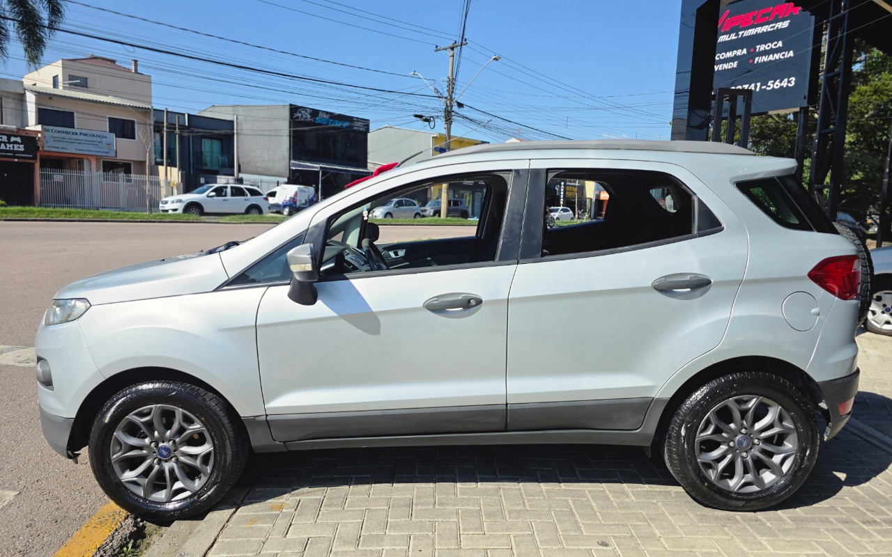 imagem-https://www.socarrao.com.br/sc-vehicle-images-prod/3303377/1787076663494-MjAyNjA4MThfMTQxNTU0LmpwZw.jpg