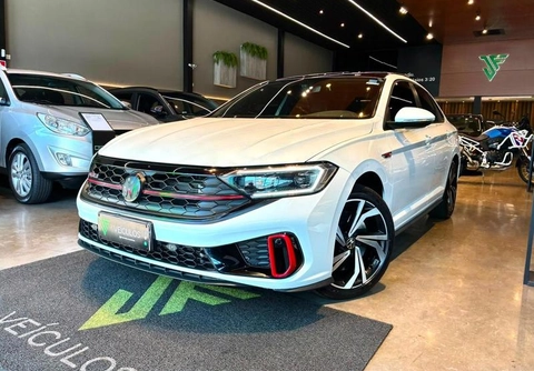 Volkswagen Jetta 2022 Branco — foto 1 de 3