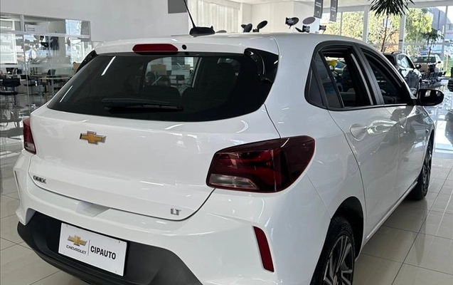imagem-https://www.socarrao.com.br/sc-vehicle-images-prod/3303537/1787076493852-5a8250e6-b182-40c0-ad1f-68698616bcfa20260818145525.jpeg