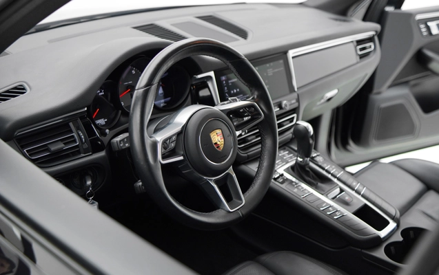 imagem-https://www.socarrao.com.br/sc-vehicle-images-prod/3303546/1789042936556-4ce1cbcb-ef38-4254-a1b5-b60708c36672.jpg