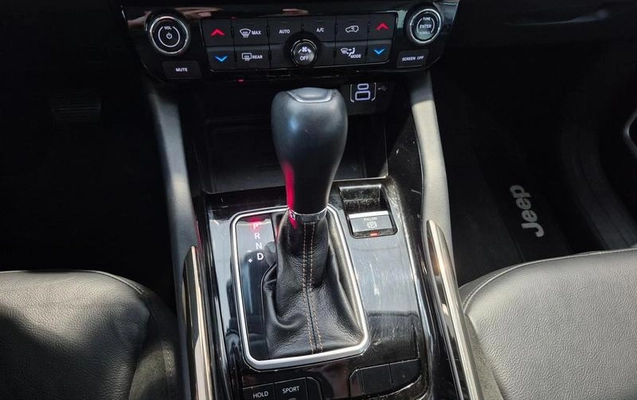 imagem-https://www.socarrao.com.br/sc-vehicle-images-prod/3303571/1787076600071-8311156_2_B_76c237db47.jpeg