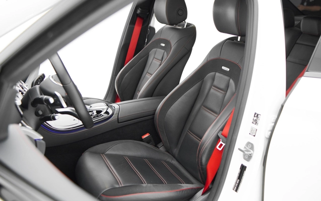 imagem-https://www.socarrao.com.br/sc-vehicle-images-prod/3303576/1787076610575-bf59fd22-5e84-41e6-8c8c-887823c647c9.jpg