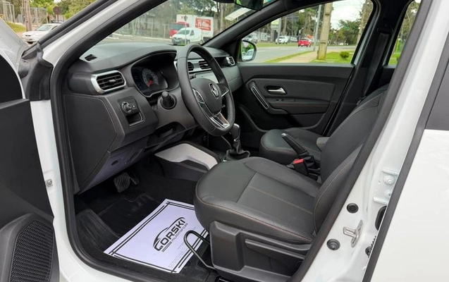 imagem-https://www.socarrao.com.br/sc-vehicle-images-prod/3303712/1789652712480-8385891_19_B_a5ae451012.jpeg