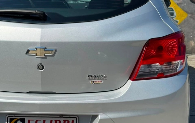imagem-https://www.socarrao.com.br/sc-vehicle-images-prod/3303957/1788296238928-1ab5fdab2c4b46148f8bb0b4ec17b7ba_1787075703925.jpg
