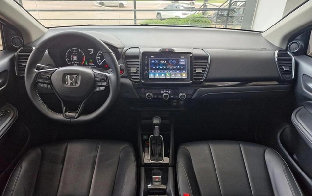 imagem-https://www.socarrao.com.br/sc-vehicle-images-prod/3304102/1787077576657-8371349_7_B_8af635ace0.jpeg