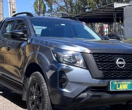 Nissan Frontier 2024 Cinza — foto 1 de 3