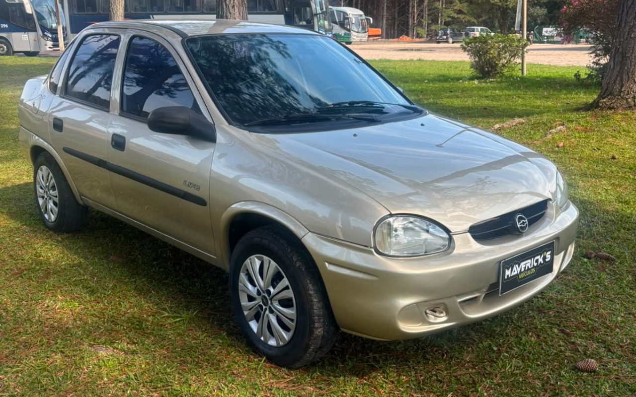 Chevrolet Corsa Sed Class.Life 1.0/1.0 FlexPower na cor Bege em Agudos do Sul / PR - 3304305