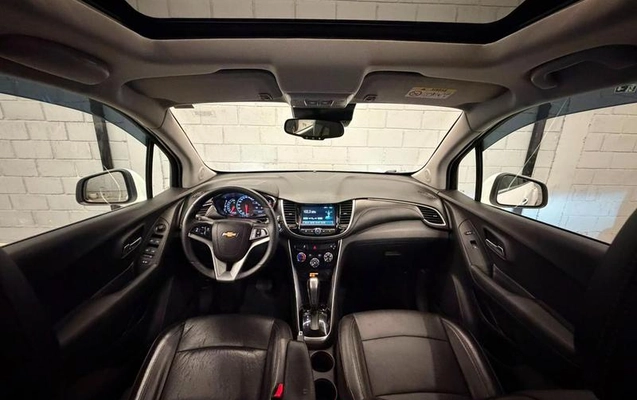 imagem-https://www.socarrao.com.br/sc-vehicle-images-prod/3304511/1787078461137-8368837_5_B_65ade47a46.jpeg
