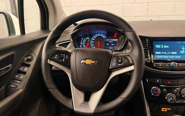imagem-https://www.socarrao.com.br/sc-vehicle-images-prod/3304511/1787078461147-8368837_1_B_be0e71252a.jpeg