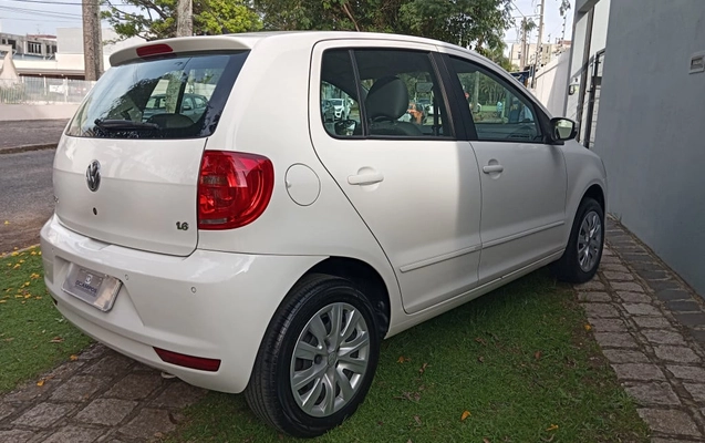 imagem-https://www.socarrao.com.br/sc-vehicle-images-prod/3304551/1787255140369-vehicle_image_1787255001_bf3695a01f7db4604cf104ed2658d549.jpeg