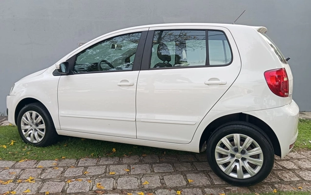 imagem-https://www.socarrao.com.br/sc-vehicle-images-prod/3304551/1787255140370-vehicle_image_1787255011_9e75c30f5abb4b285d841f4162590d71.jpeg