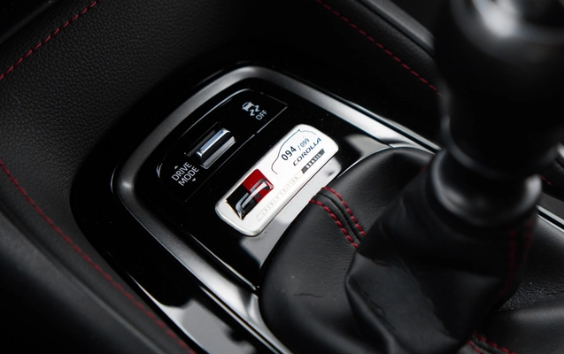 imagem-https://www.socarrao.com.br/sc-vehicle-images-prod/3304773/1788521015178-ef060208-15df-495c-ac21-9bf7de46b9fd.jpg