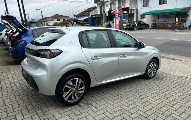 imagem-https://www.socarrao.com.br/sc-vehicle-images-prod/3304798/1787079076815-3539616d-13d2-45d9-8995-40e46fec5067.jpeg
