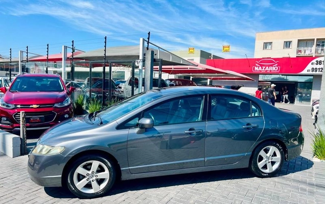 imagem-https://www.socarrao.com.br/sc-vehicle-images-prod/3305219/1787919015686-8338249_2_B_e2c01b29e3.jpeg