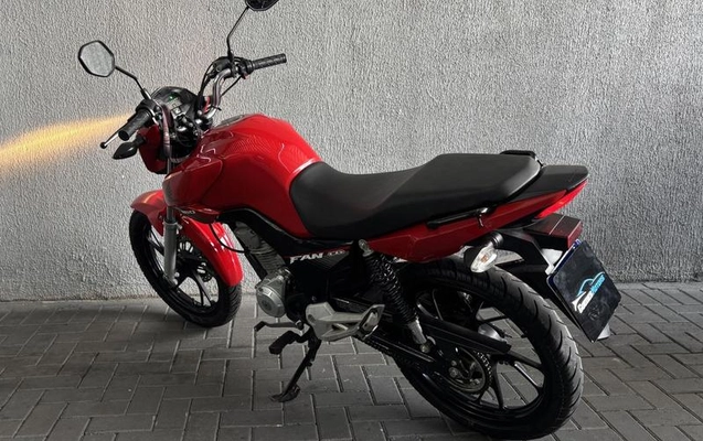 imagem-https://www.socarrao.com.br/sc-vehicle-images-prod/3305498/1789505312818-8379912_2_B_0902b45b91.jpeg