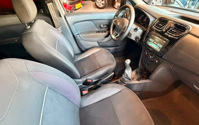 imagem-https://www.socarrao.com.br/sc-vehicle-images-prod/3305513/1787080966537-2f9fb613-d1cb-47d6-89b0-e26546c0284a.jpg