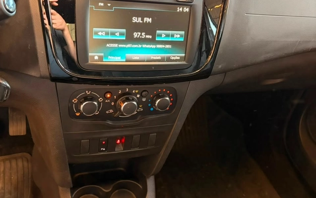 imagem-https://www.socarrao.com.br/sc-vehicle-images-prod/3305513/1787080966539-6fe3db8c-a303-470c-bced-370cdfe8fa46.jpg