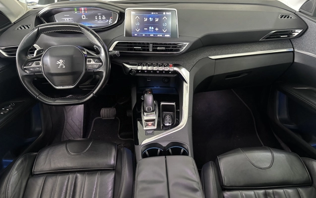 imagem-https://www.socarrao.com.br/sc-vehicle-images-prod/3305610/1787081362832-1_042055.jpg