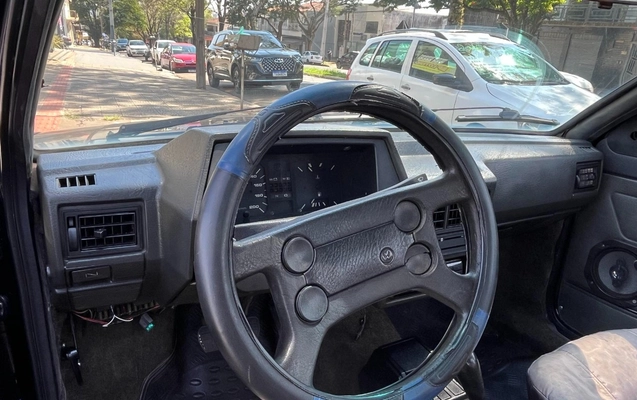 imagem-https://www.socarrao.com.br/sc-vehicle-images-prod/3305697/1787081633589-NGEzN2QyMDgtMjkzNi00ZDNkLTkwN2YtOGVmM2MyM2FjOWJmLmpwZw.jpg