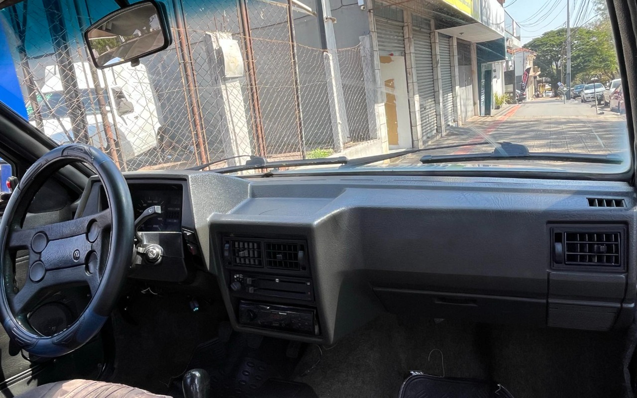 imagem-https://www.socarrao.com.br/sc-vehicle-images-prod/3305697/1787081633709-ODVjNGQzZDEtMTY2OS00ODU4LTkwMzItYjY1N2I2M2YyODZkLmpwZw.jpg